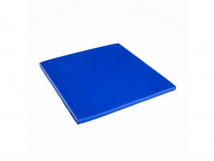 Tapis bleu pour le cube de jeu de Whitney Brothers